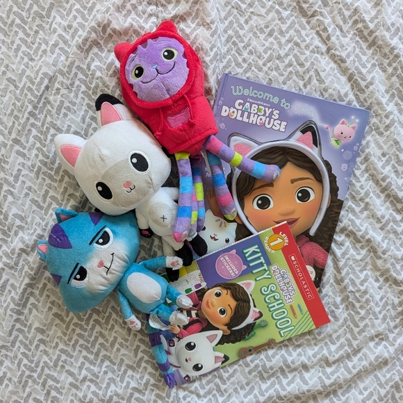 Dreamworks | Toys | Sold Euc Gabbys Dollhouse Lot | Poshmark